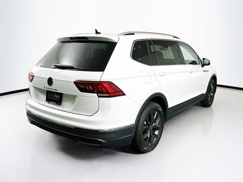 Used 2022 Volkswagen Tiguan SE FWD image 9