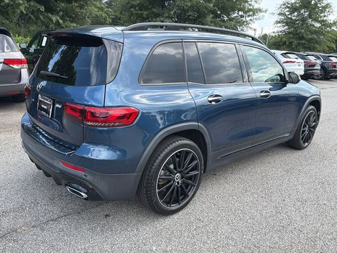 Used 2023 Mercedes-Benz GLB 250 w/ AMG Line image 7