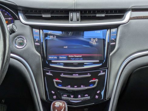 Used 2015 Cadillac XTS Luxury AWD/4WD image 19
