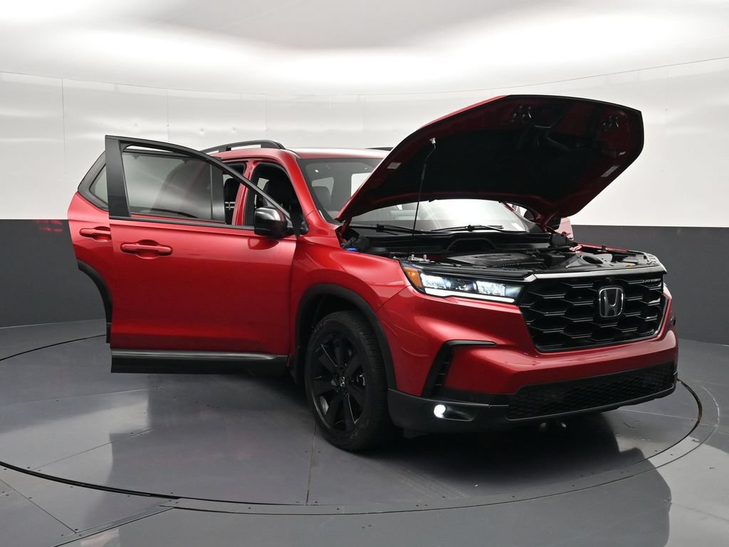 Used 2025 Honda Pilot Black Edition image 36