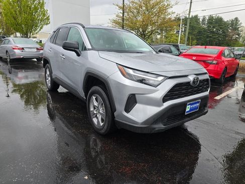 Certified 2025 Toyota RAV4 LE AWD/4WD image 9