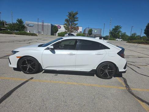 Used 2021 Honda Civic Sport image 1