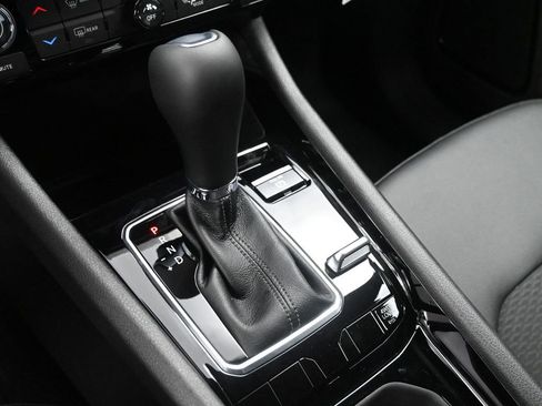 New 2026 Jeep Compass Latitude image 16