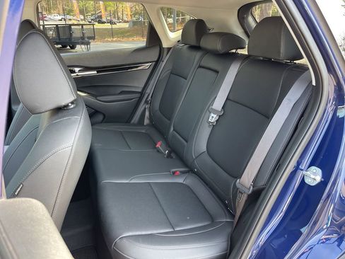 Certified 2025 Kia Seltos EX w/ EX Sunroof Package AWD/4WD image 20
