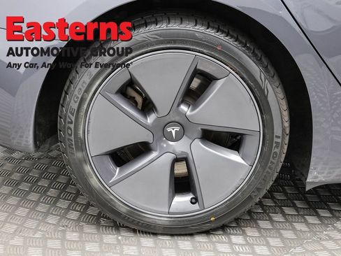 Used 2023 Tesla Model 3 Standard Range RWD image 23