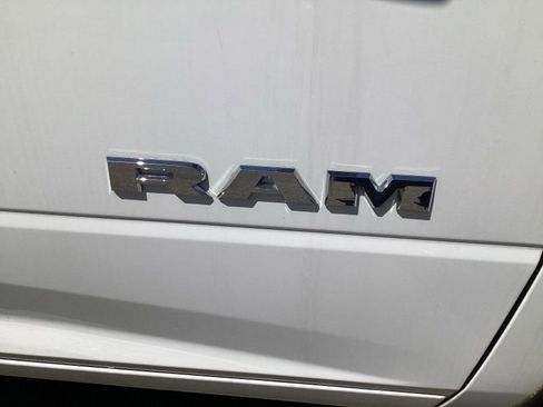 New 2026 RAM 2500 Big Horn AWD/4WD image 10