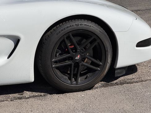 Used 1998 Chevrolet Corvette Base w/ Memory Pkg image 4