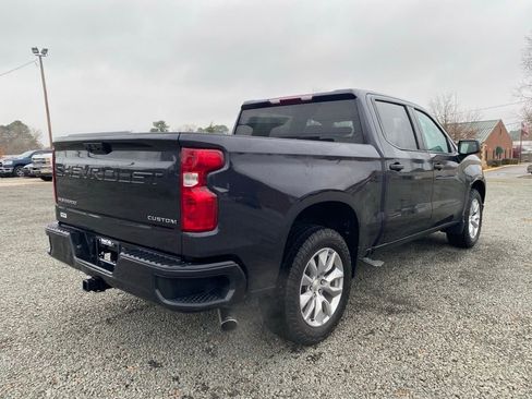 Used 2023 Chevrolet Silverado 1500 Custom image 3