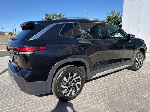 Certified 2025 Volkswagen Tiguan S AWD/4WD image 7