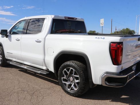 Used 2024 GMC Sierra 1500 SLT AWD/4WD image 5