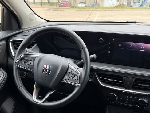 Used 2025 Buick Encore GX Preferred AWD/4WD image 35