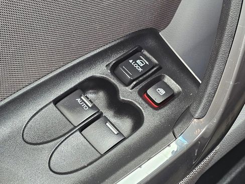 Used 2011 Honda CR-Z EX image 23