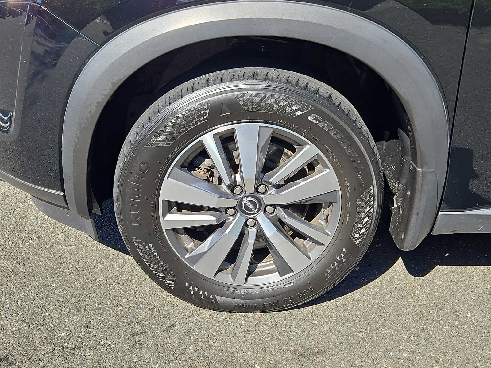 Used 2023 Nissan Pathfinder SL w/ Black Appearance Package AWD/4WD image 8
