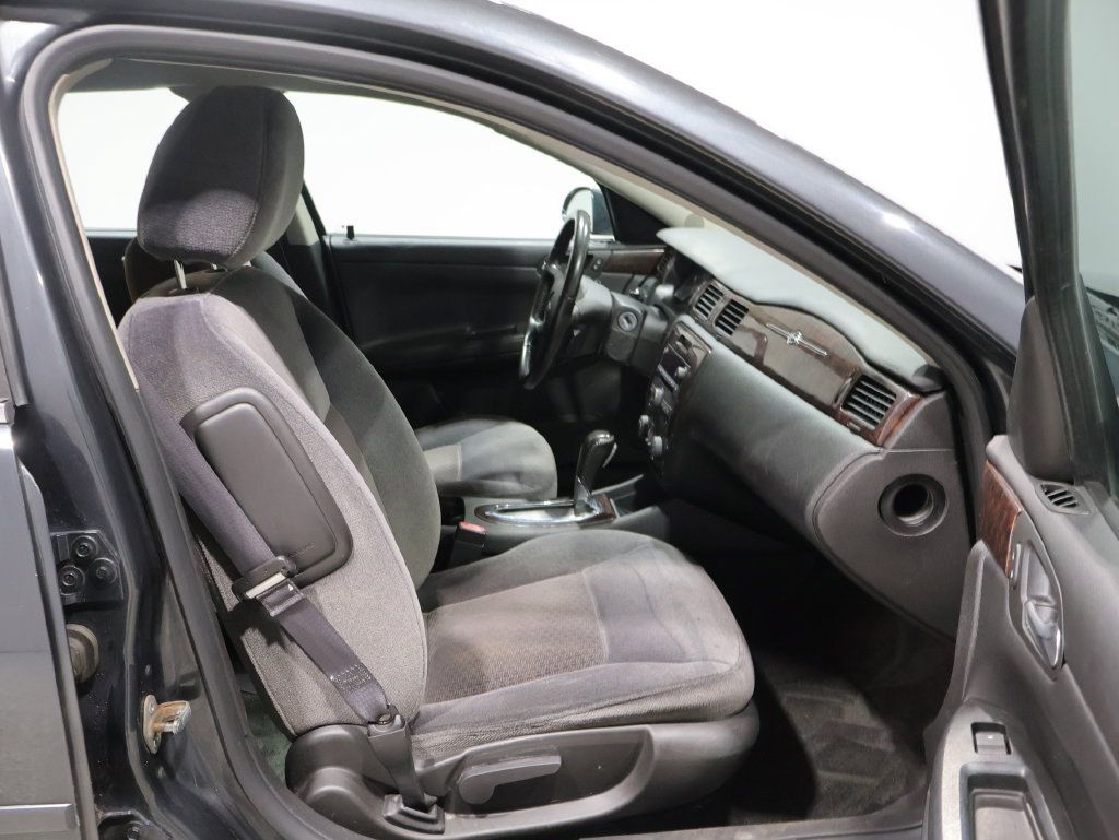 Used 2013 Chevrolet Impala LT FWD image 22