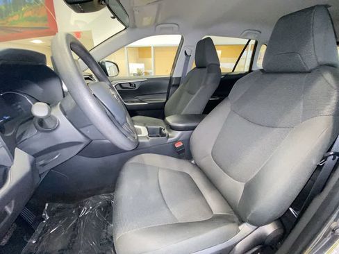 Used 2025 Toyota RAV4 LE image 13