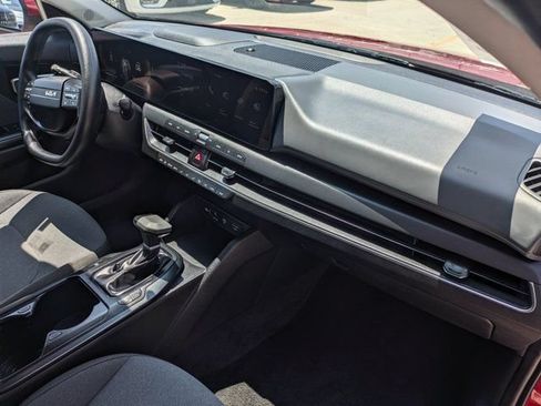Used 2025 Kia K4 FWD image 30