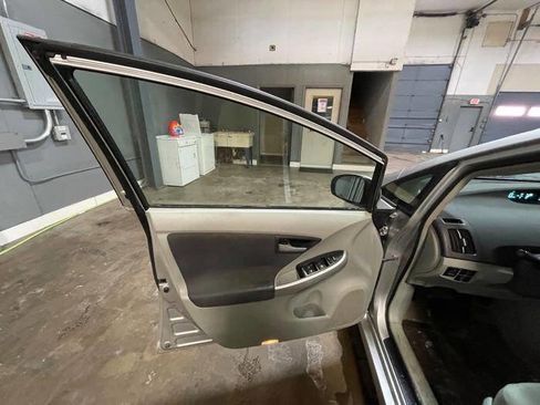 Used 2010 Toyota Prius Prius II image 20