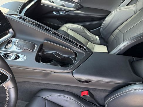 Used 2021 Chevrolet Corvette Stingray Premium Cpe w/ Z51 Performance Package RWD image 14