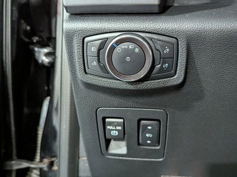 Used 2019 Ford F150 XLT w/ Equipment Group 302A Luxury image 27