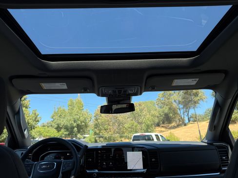 New 2025 GMC Sierra 2500 SLT w/ SLT Premium Package image 20