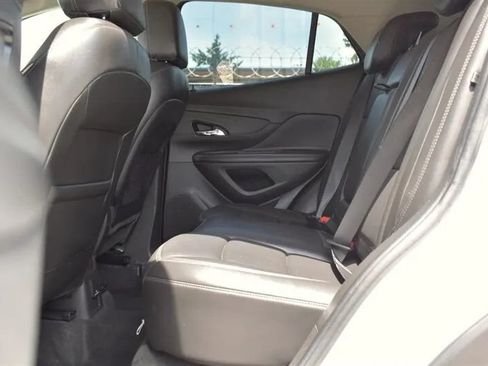 Used 2020 Buick Encore Essence FWD image 27