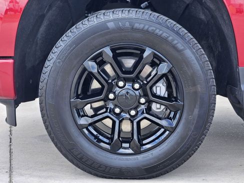 Certified 2025 Chevrolet Silverado 1500 RST w/ Convenience Package II AWD/4WD image 14