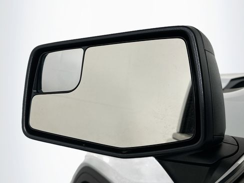 Used 2024 GMC Sierra 1500 Elevation AWD/4WD image 16