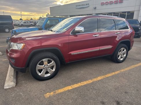 Used 2013 Jeep Grand Cherokee Limited w/ Trailer Tow Group image 1