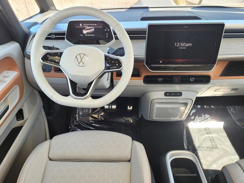 New 2025 Volkswagen ID. Buzz 1st Edition image 8