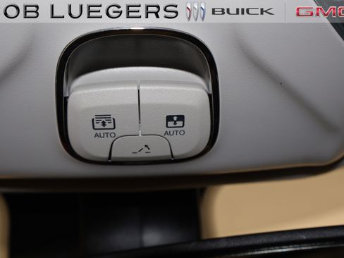 Used 2022 Jeep Compass Limited w/ Sun and Sound Group image 33