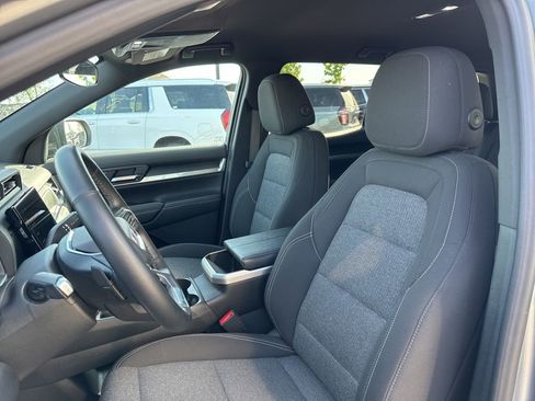 Used 2025 GMC Terrain Elevation AWD/4WD image 18
