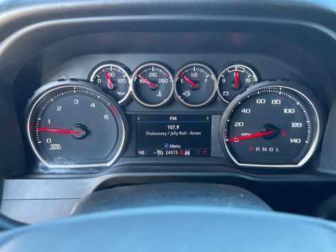 Used 2023 Chevrolet Silverado 2500 LT w/ Midnight Edition image 18