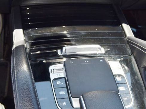 Used 2020 Mercedes-Benz GLE 450 4MATIC image 35