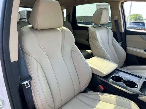 Used 2025 Acura MDX FWD image 26