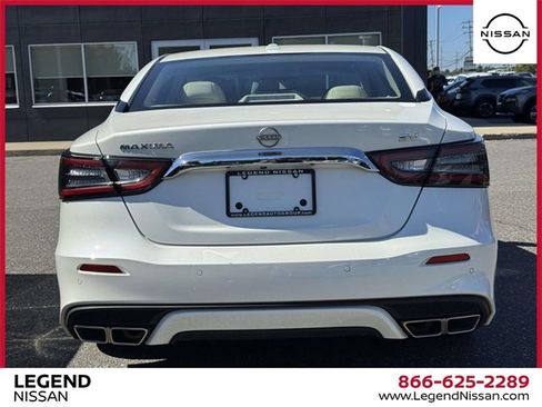 Certified 2023 Nissan Maxima SV w/ Floor Mat Group image 6