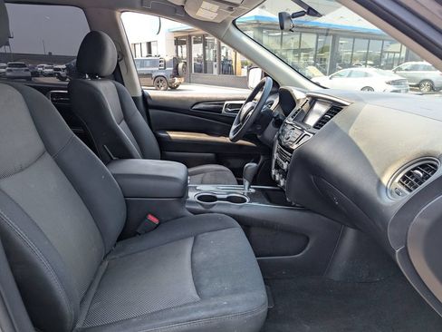 Used 2019 Nissan Pathfinder S FWD image 33