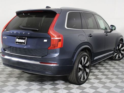 Certified 2023 Volvo XC90 T8 Ultimate w/ Protection Package Premier image 4