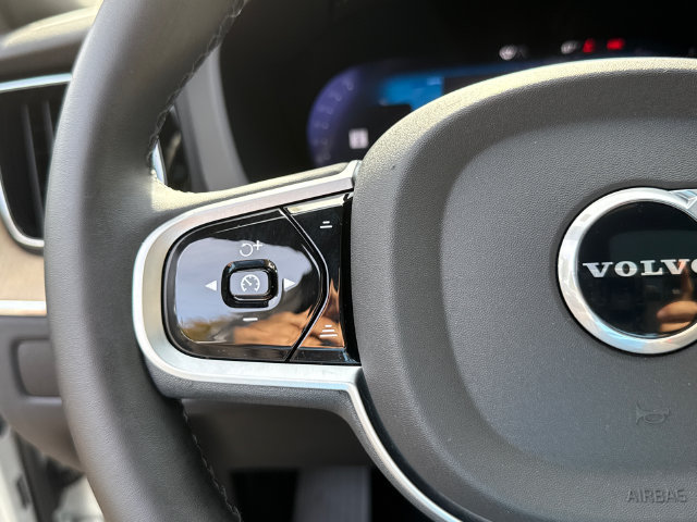 Certified 2026 Volvo XC60 B5 Plus AWD/4WD image 12