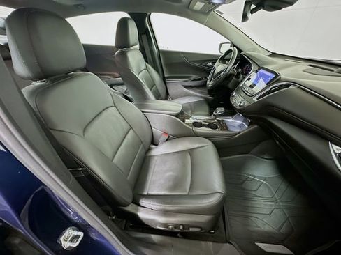 Used 2022 Chevrolet Malibu Premier image 28