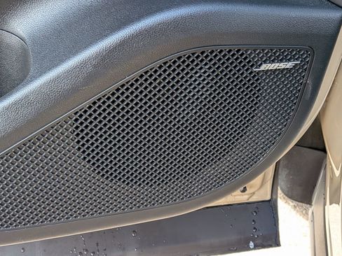 Used 2023 Hyundai Santa Cruz Limited image 10