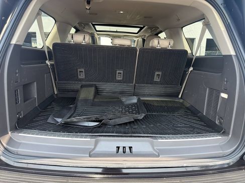 Certified 2024 Lincoln Navigator L Reserve AWD/4WD image 30