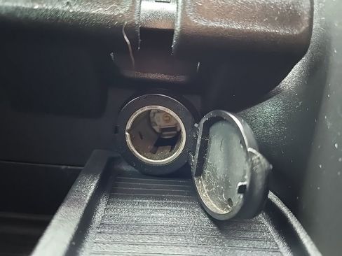 Used 2018 RAM 2500 Big Horn w/ Harvest Edition image 23