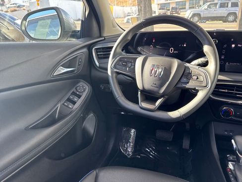 Used 2025 Buick Encore GX Sport Touring image 32