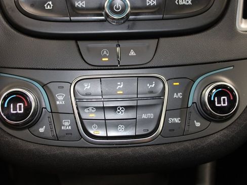 Used 2023 Chevrolet Malibu LT image 40