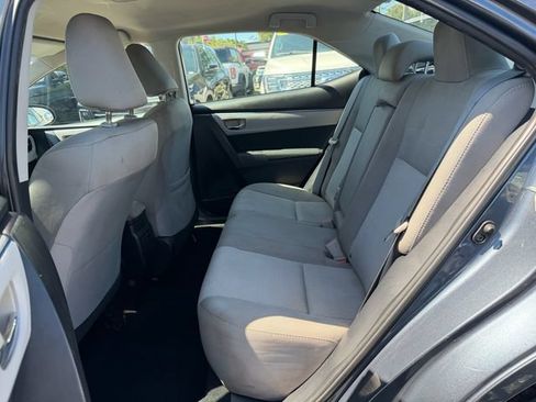 Used 2015 Toyota Corolla LE FWD image 12