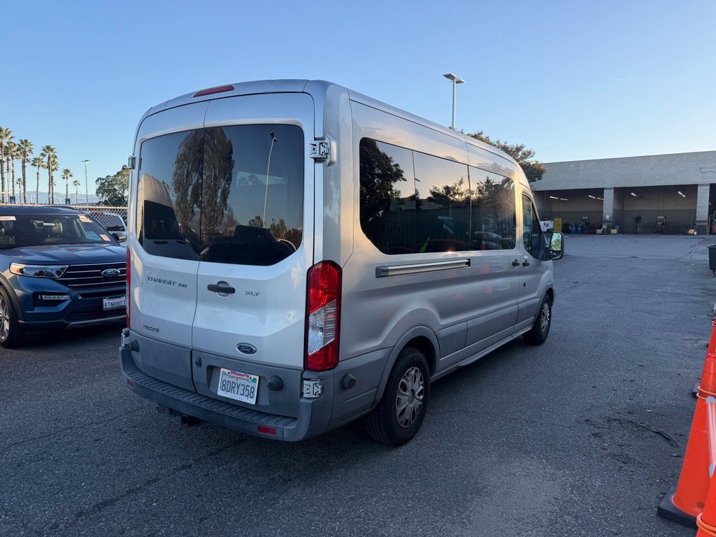 Used 2016 Ford Transit 350 XLT RWD image 3