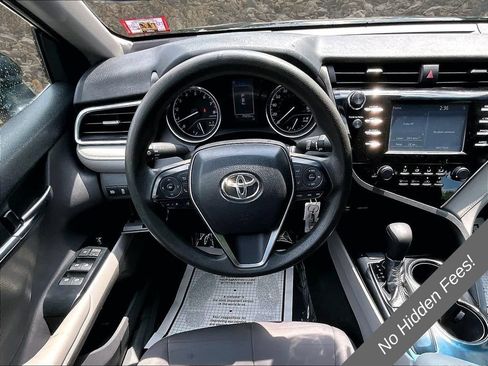 Used 2018 Toyota Camry LE w/ Protection Package (Q2) FWD image 5