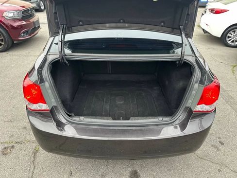 Used 2016 Chevrolet Cruze LT w/ Technology Package image 29