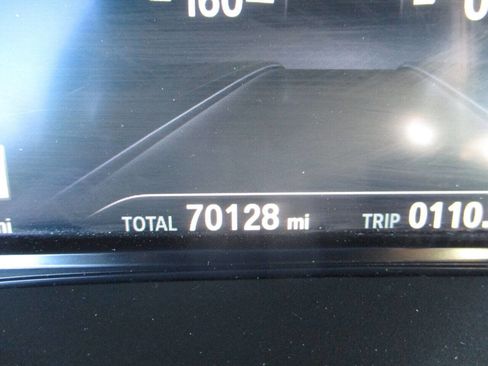 Used 2017 BMW 530i xDrive image 34