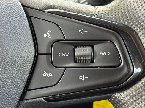 Used 2024 Chevrolet Trax LS FWD image 25